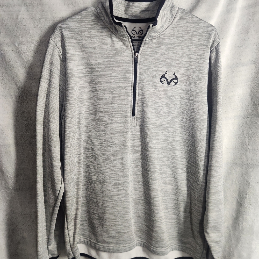 Realtree Light Grey Zip-Front Pullover with Dark Trim